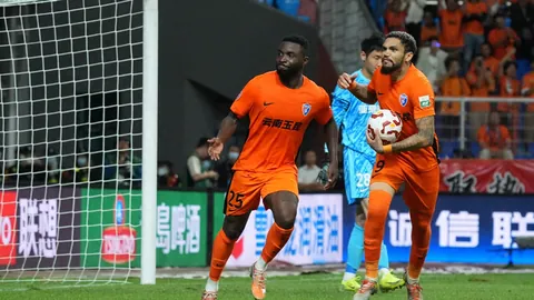 意甲球星独中三元！却被判失误？曼联有意重签？